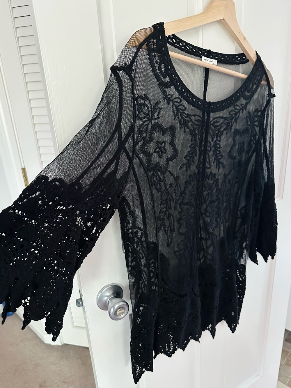 Ultra Pink Sheer Black Lace Crochet Bell-Sleeve Tunic Top Boho Whimsigoth XL